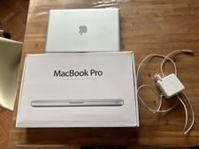 Apple MacBook Pro - 13" -