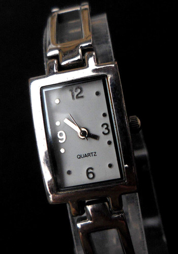 Ancienne montre dame quartz - ancienne,