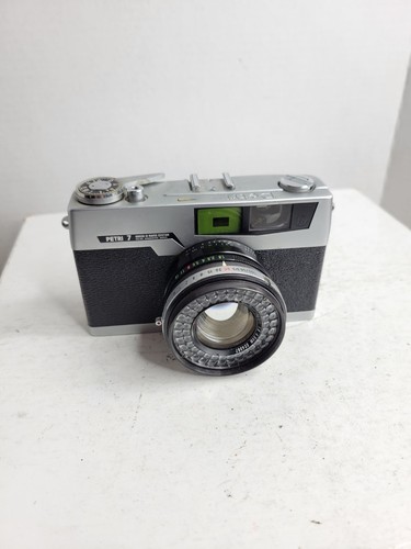 Vintage petri 35mm film - 7,