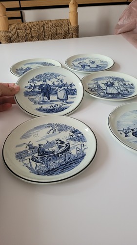 Lot assiettes décoratives - 6,