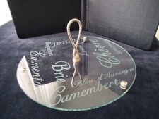 Plateau à fromage en verre et métal argenté Sia   COUP DE BALAI