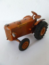 Peu courant TRACTEUR RENAULT CIJ