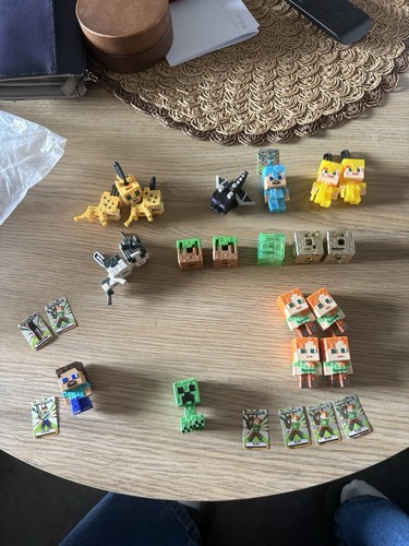 Figurines minecraft kinder joy