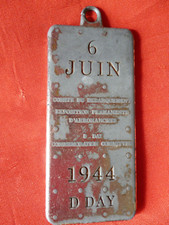 ancien porte clef militaire