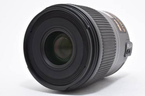 Objectif micro grand - , angle
