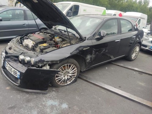 Face avant alfa - avant, 159