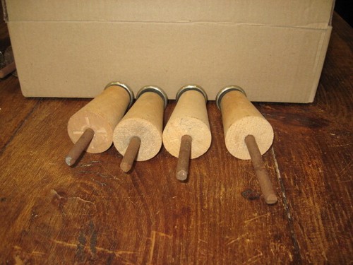 Lot anciens pieds - de, lits