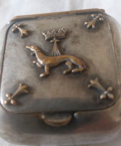Ancienne boîte pilules à - à, pilules,