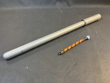 Ancienne pompe à vélo en