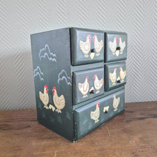 Ancienne armoire tiroir poulet