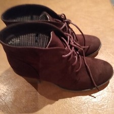 BOTTINES FEMME DAIM DE COULEUR