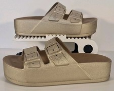 Cacatoès Caipirinha Metallic Gold Flat Platform Buckle Sandals Womens Size US 8