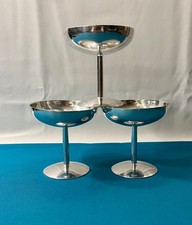 1 coupe a glace sur pied