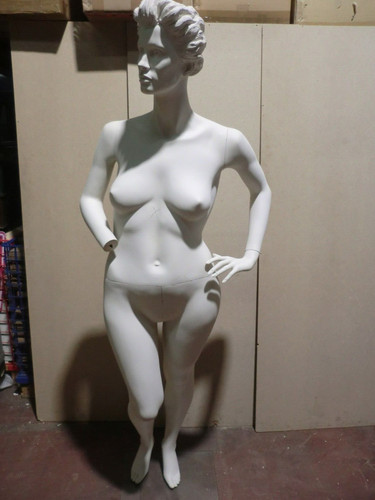 Mannequin vitrine poupée - poupée, mode
