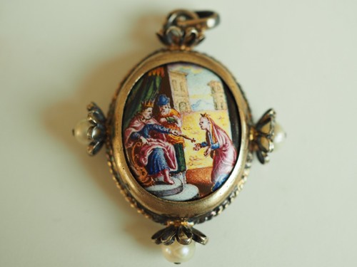 Pendentif reliquaire porte - reliquaire,