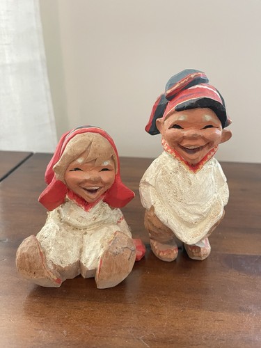 Henning hand carved wood - henning,