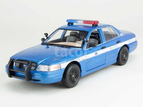 Ford crown victoria police - ford,