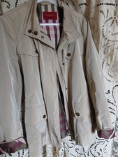 trench court beige Burberry
