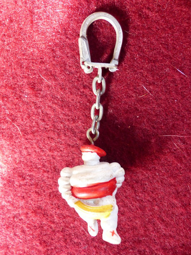 Porte clé bibendum michelin - clé,