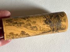 Boite, étui en bambou gravé