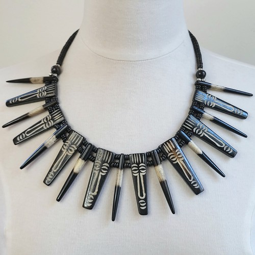 Collier plastron africain - plastron, en