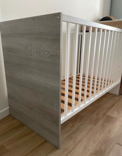 Lit barreau bébé gris - a,