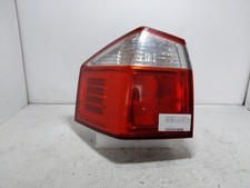 Feu arriere principal gauche