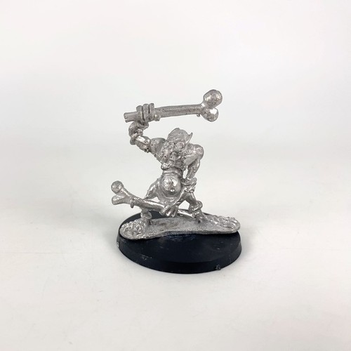 3606 troll with bone clubs - x1,