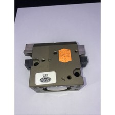 Pince parallèle 2 mors ROBOHAND DESTACO DGC 45