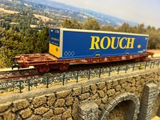 Wagon plat porte contenaire ou