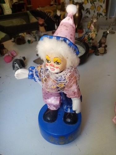 Figurine antique clown - antique,