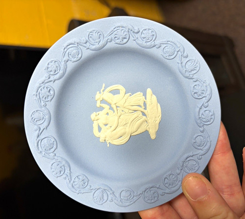 Wedgwood blue white - blue,
