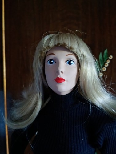 Grande poupée mannequin - poupée,