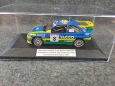 Miniature 1/43 Ford escort