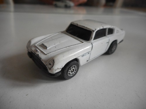 Corgi aston martin db6 - aston,