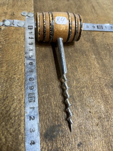 Ancien tire bouchon - 84,