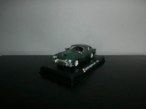 Aston martin db4 echelle - aston,