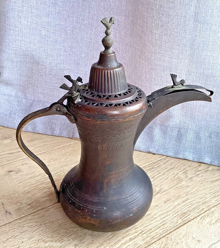 Très ancienne cafetière - , /