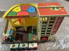 Fisher Price Play Family Garage Play Set with Cars