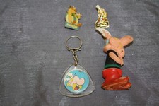 lot asterix pin s, keychain, characters Pouet Delacoste Peletier