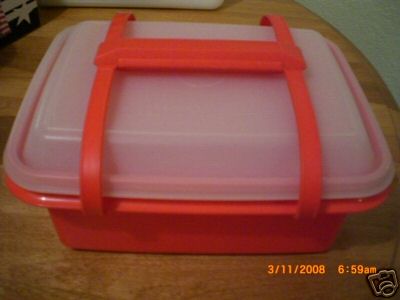 Tupperware vintage lunch box - tupperware,