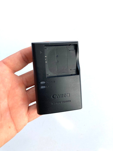 Original canon battery - original, charger