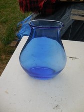 Ancien vase en verre cobalt