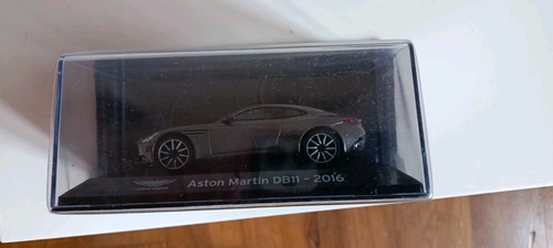 Lot modèles réduits 43 - lot,
