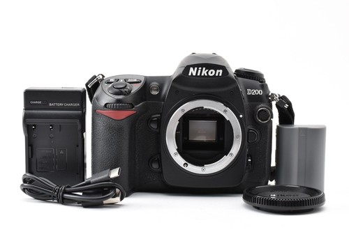 Near mint nikon - [near,