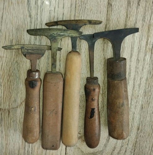 Lot anciens fers à - ,