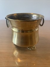 Brass pot table planter decorated feet and handles ref AM 