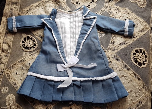 Jolie robe poupée - jolie, de