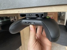 Support mural manette Xbox One / Serie S et X