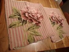 Lot de 2 coussins IOSIS Shabby chic Vintage motifs floraux ( ref 44 )